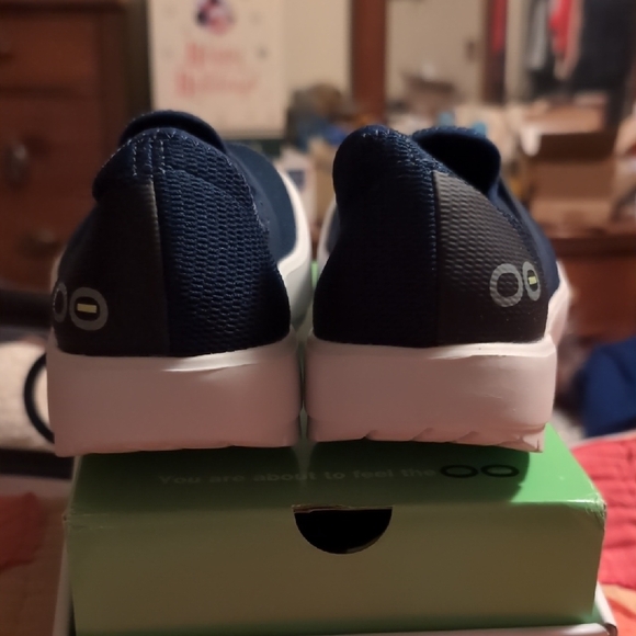 Oofos Navy Blue Women's Low Mesh Sneakers/Slip Ons Size 8 - Picture 2 of 7